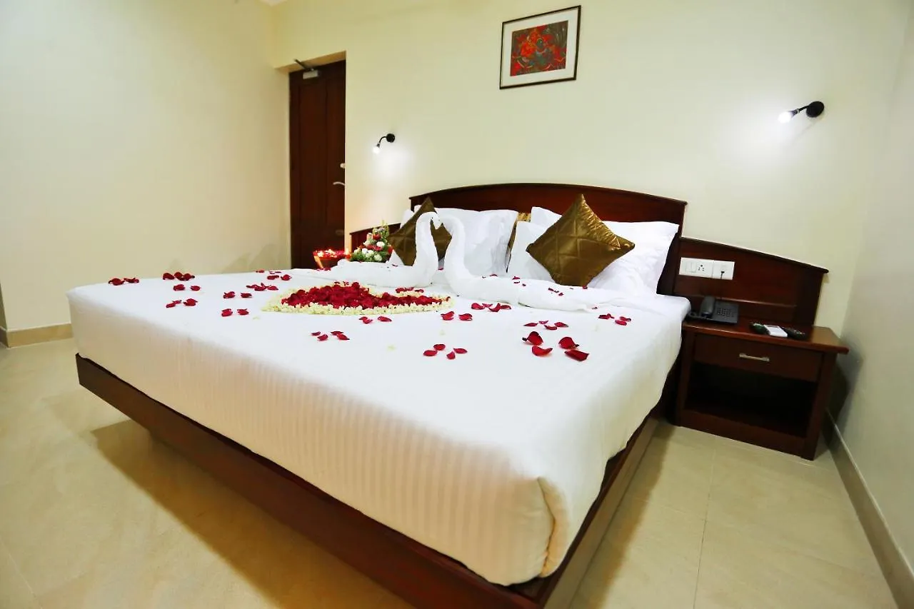 Hotel White City North Paravur